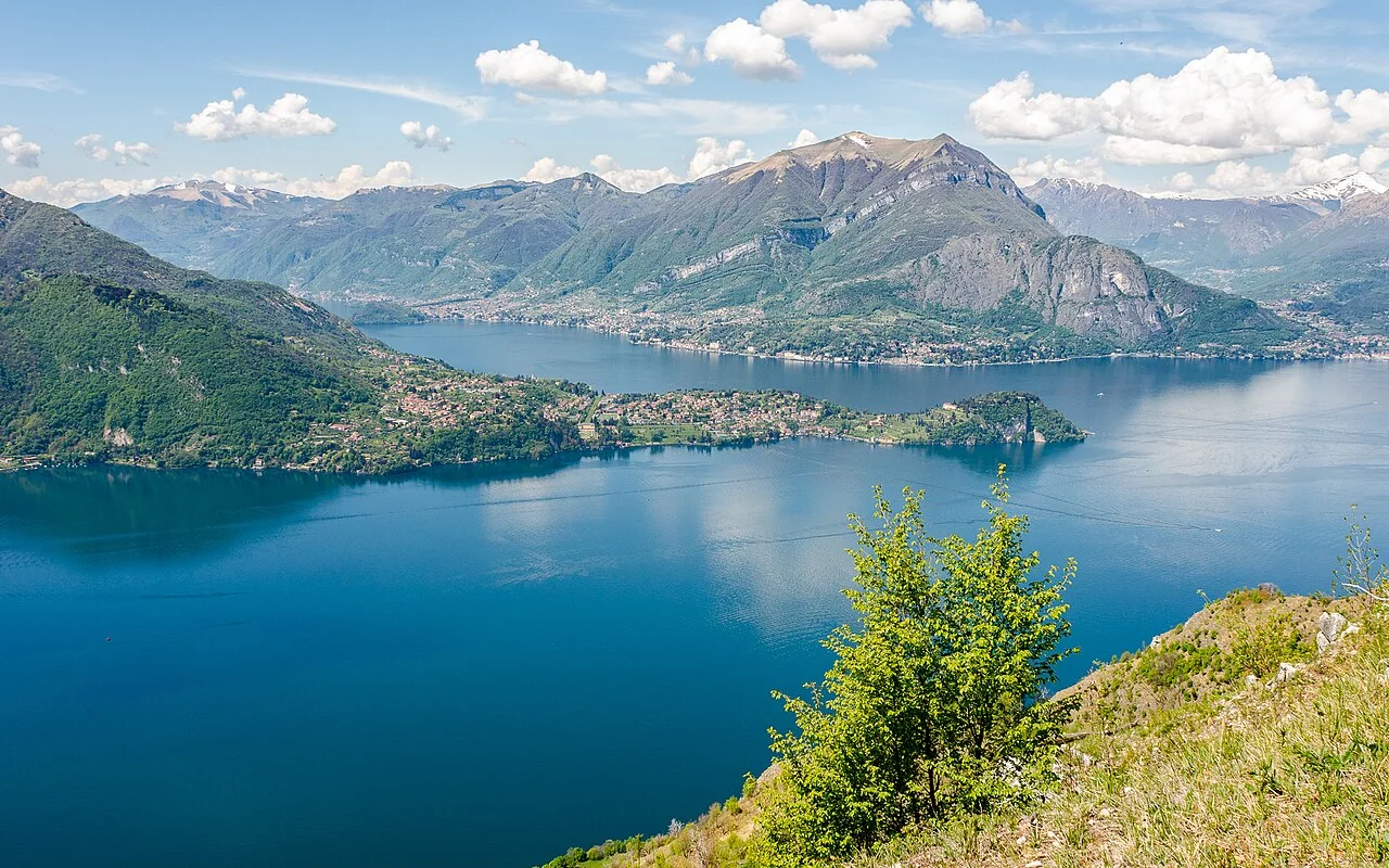 Lake Como viewed from the surrounding hillside